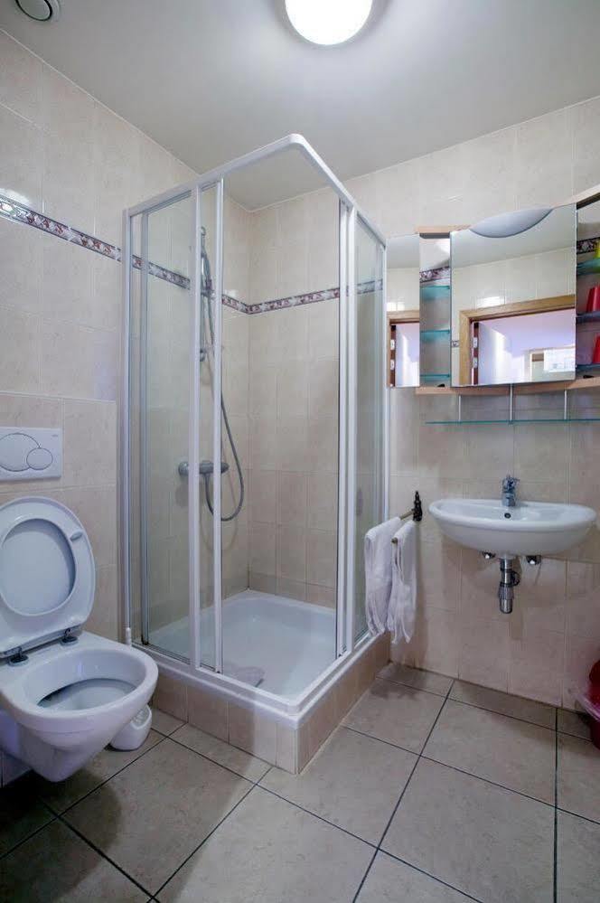 Hotel - B&B Elementum Courtrai Extérieur photo