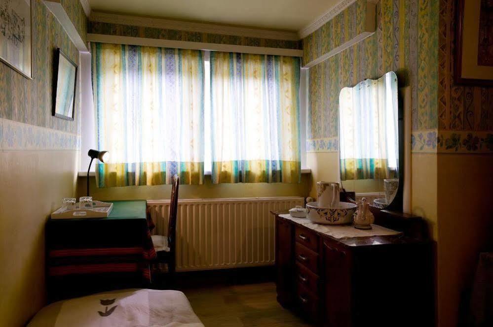 Hotel - B&B Elementum Courtrai Extérieur photo